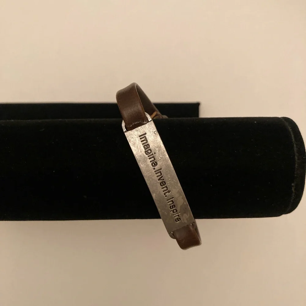 Set of Three Leather Bracelets in Black and Brown - Picture 5 of 7